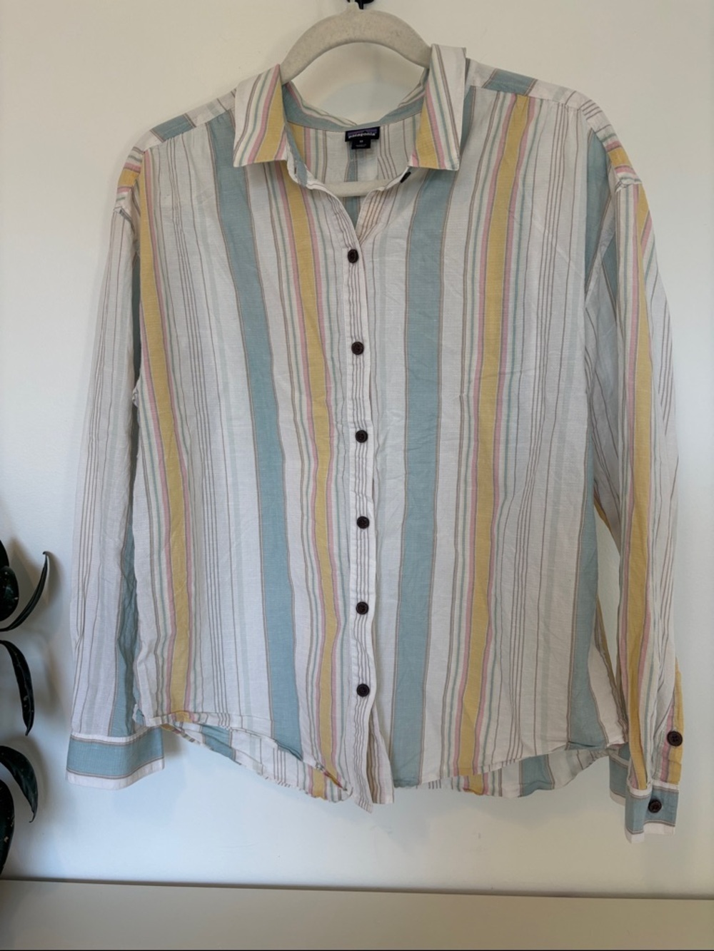 Patagonia |M| Pastel Striped Button-Up Shirt - Blue, Yellow, Pink, White